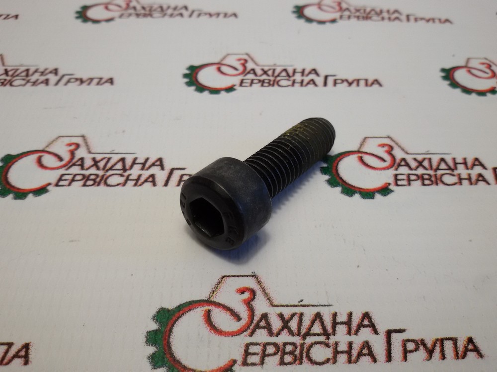 Болт кріплення адаптера шестерні компресора Cummins ISX, QSX, 3681898