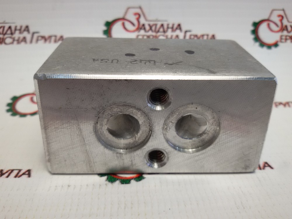 Колодка сполучна паливної магістралі Cummins К19, KTA, KTTA, 207442