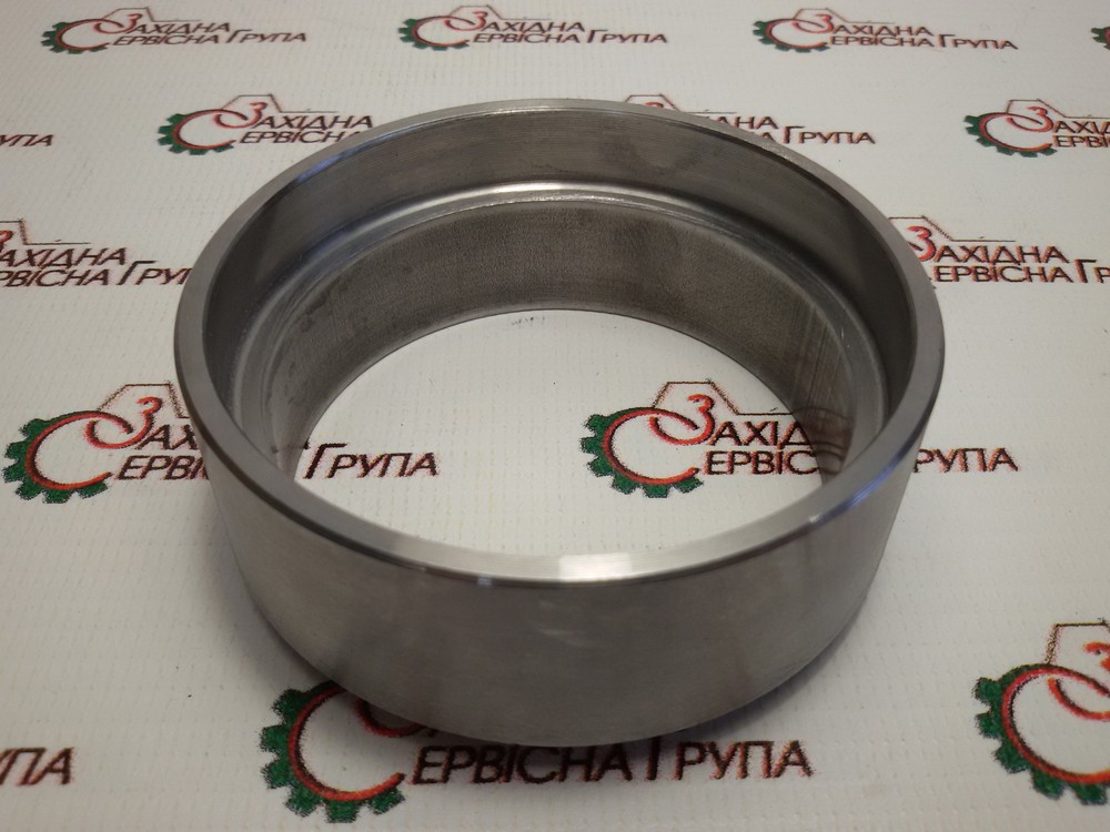 Втулка розпірна підшипника Cummins K19, KTA, KTTA, 3002211