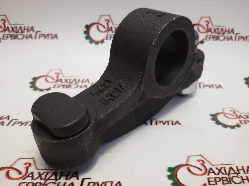 Коромисло клапана Cummins 6CT 8.3, 3901717, 3934916, J901717