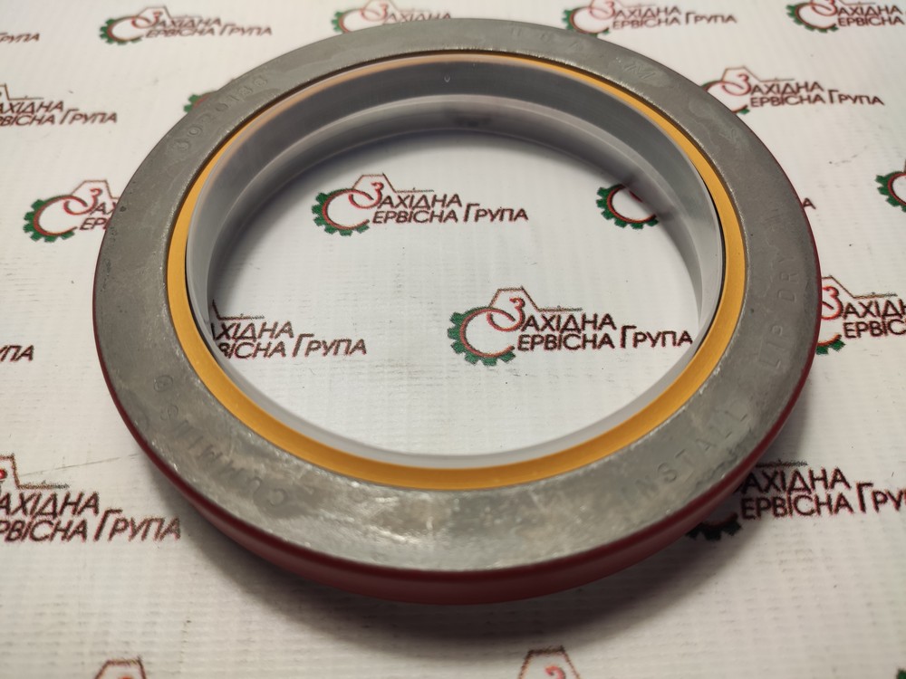 Сальник колінчатого вала передній Cummins NT, NTA, N14, 3020183, 3006736, 208579
